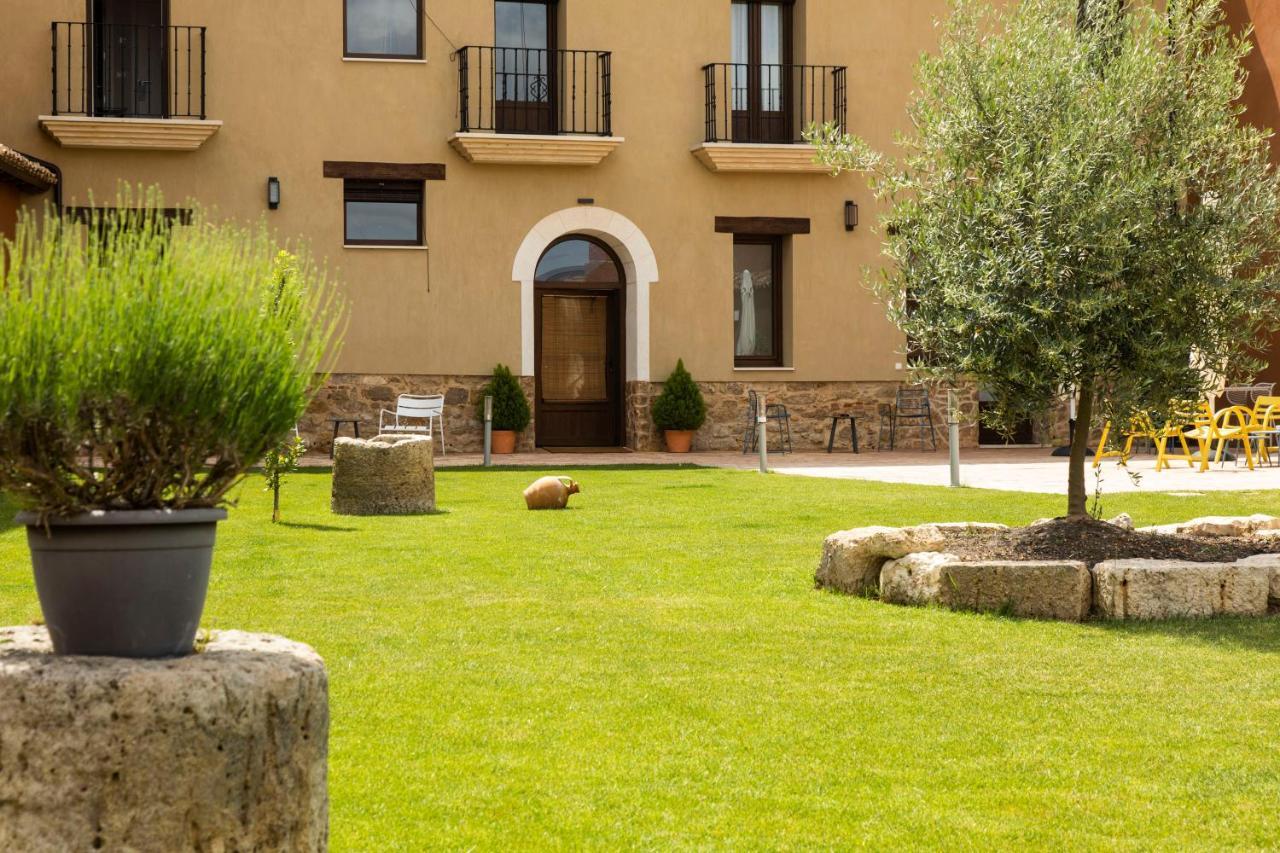 Sanmartina Hotel Becerril de Campos Buitenkant foto