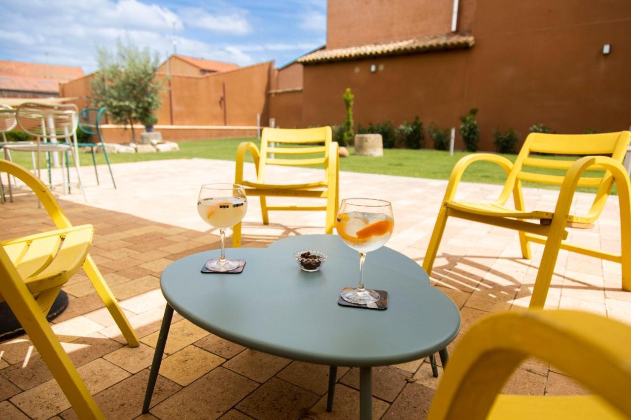 Sanmartina Hotel Becerril de Campos Buitenkant foto